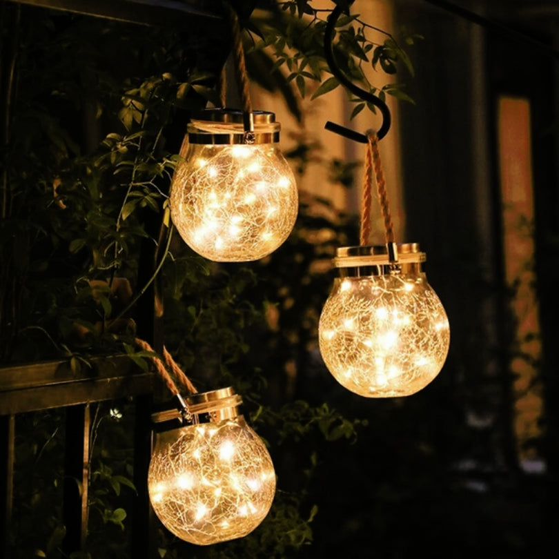 Luna® | Solar-Powered Garden Lighting